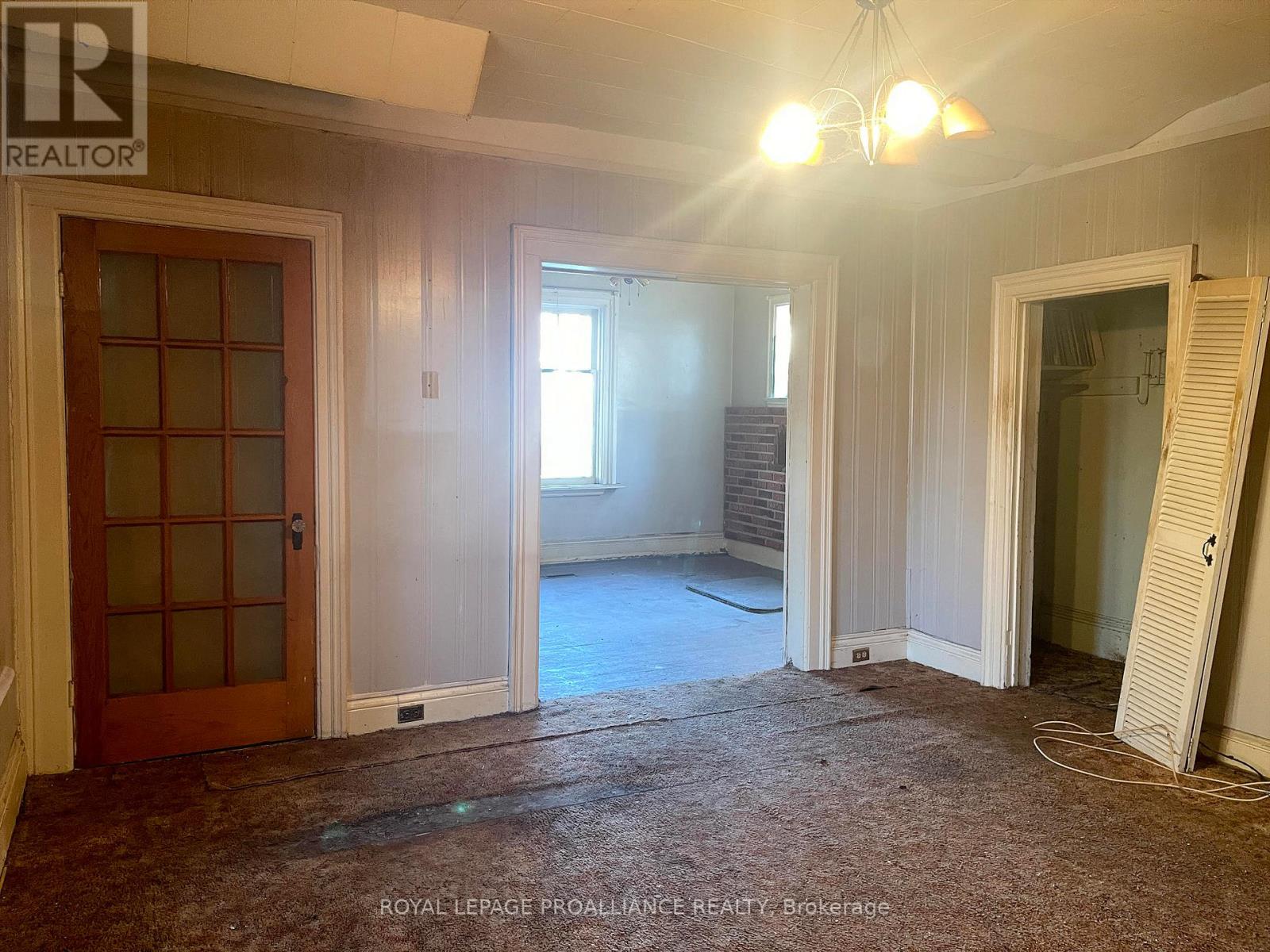 633 Rogers Street, Peterborough (Ashburnham Ward 4), Ontario  K9H 1X9 - Photo 11 - X12572474