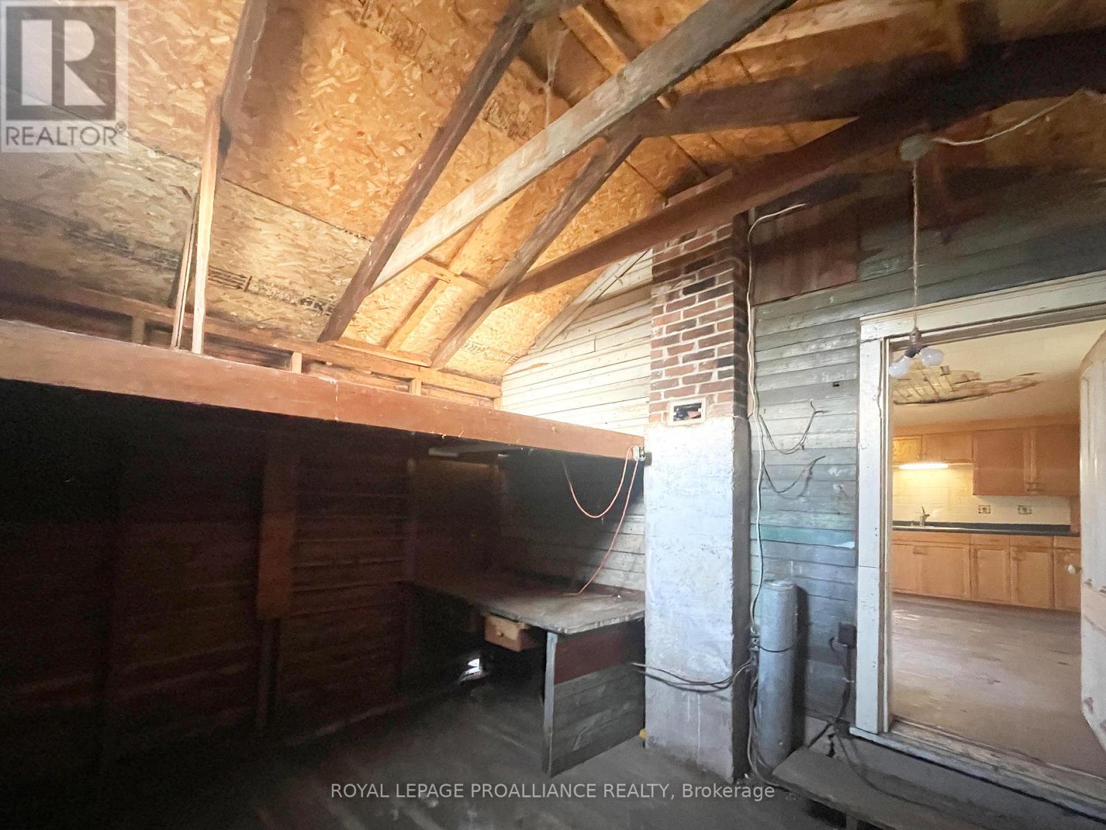 633 Rogers Street, Peterborough (Ashburnham Ward 4), Ontario  K9H 1X9 - Photo 16 - X12572474