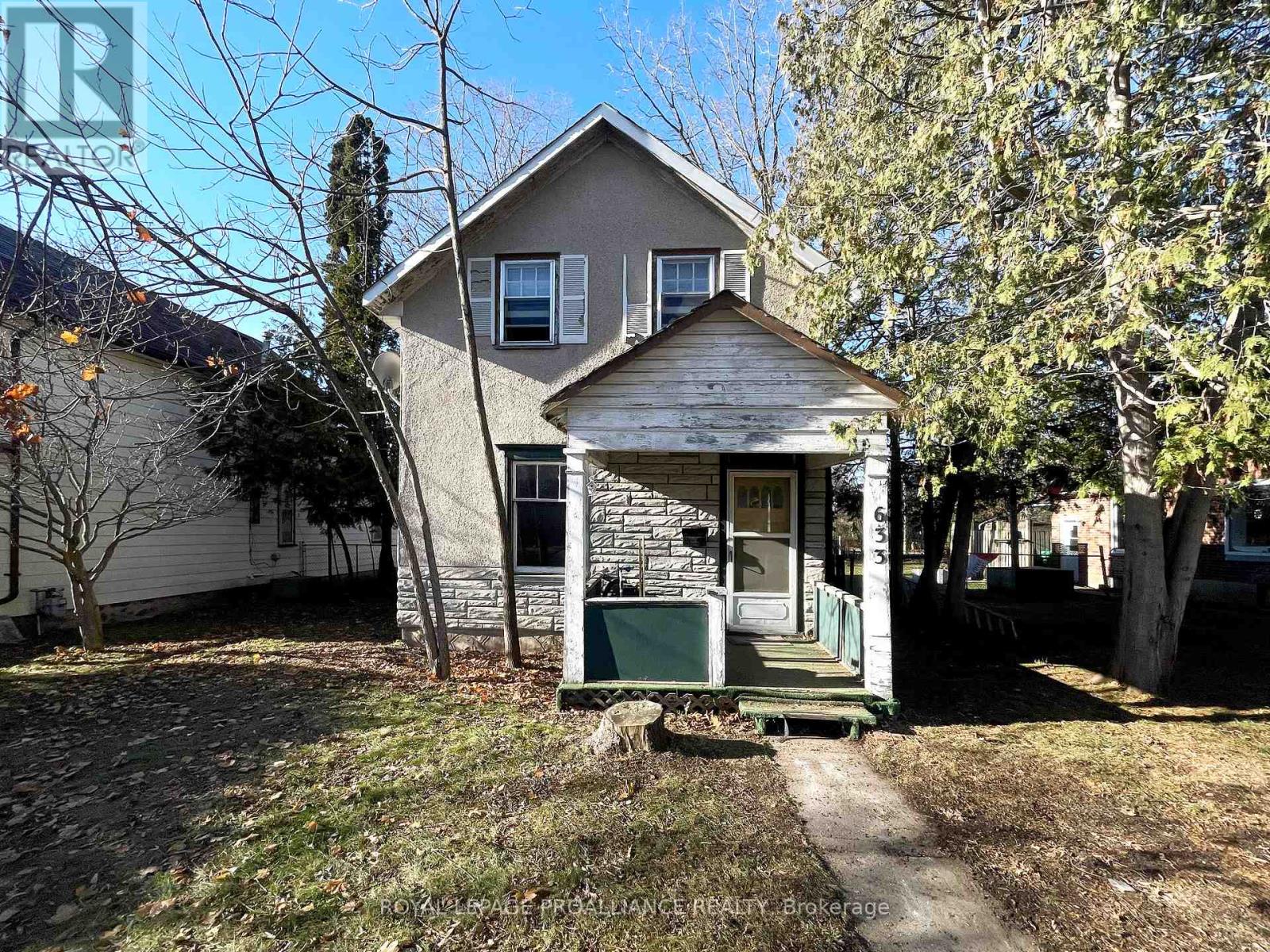 633 Rogers Street, Peterborough (Ashburnham Ward 4), Ontario  K9H 1X9 - Photo 3 - X12572474