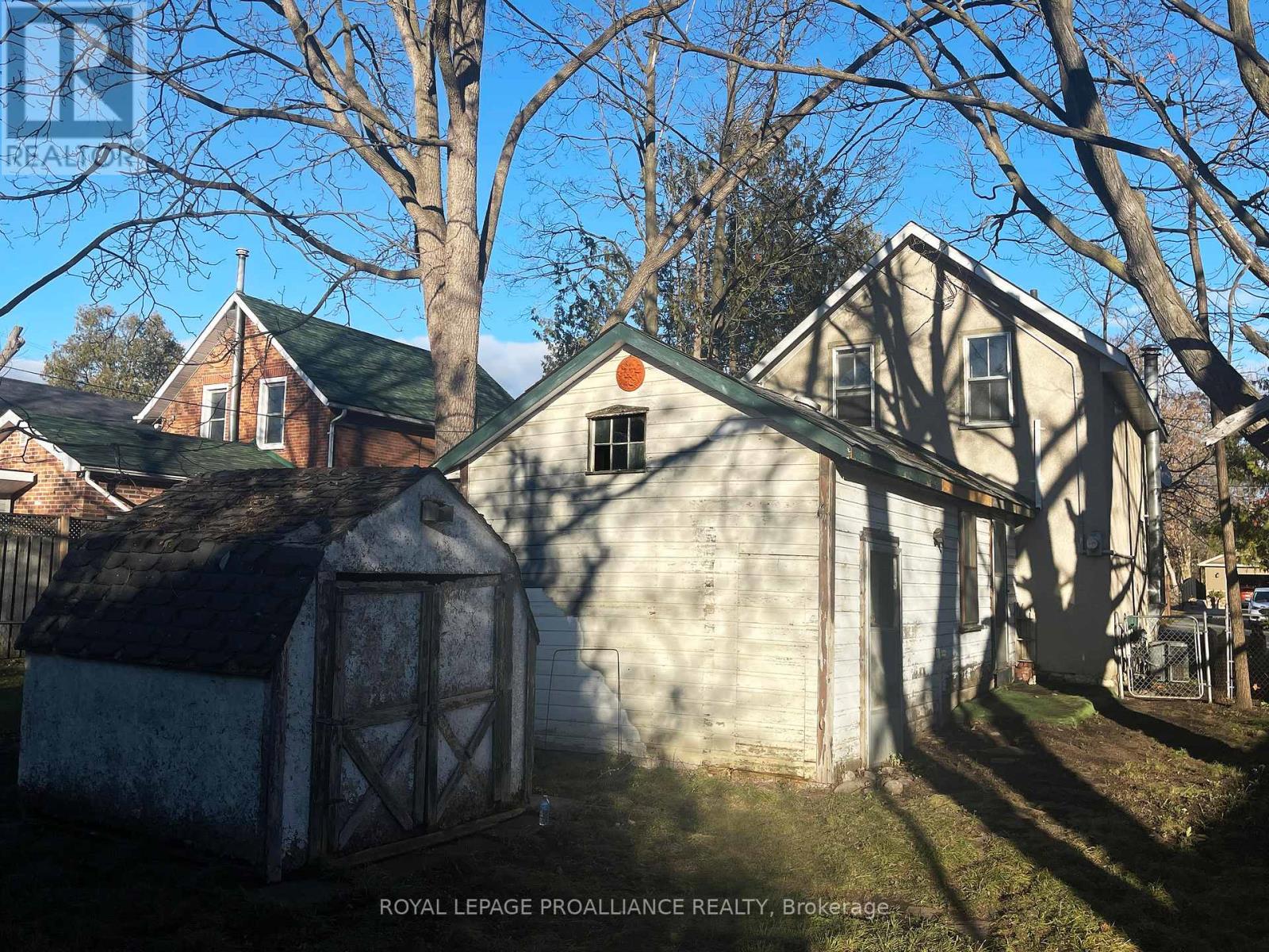 633 Rogers Street, Peterborough (Ashburnham Ward 4), Ontario  K9H 1X9 - Photo 6 - X12572474