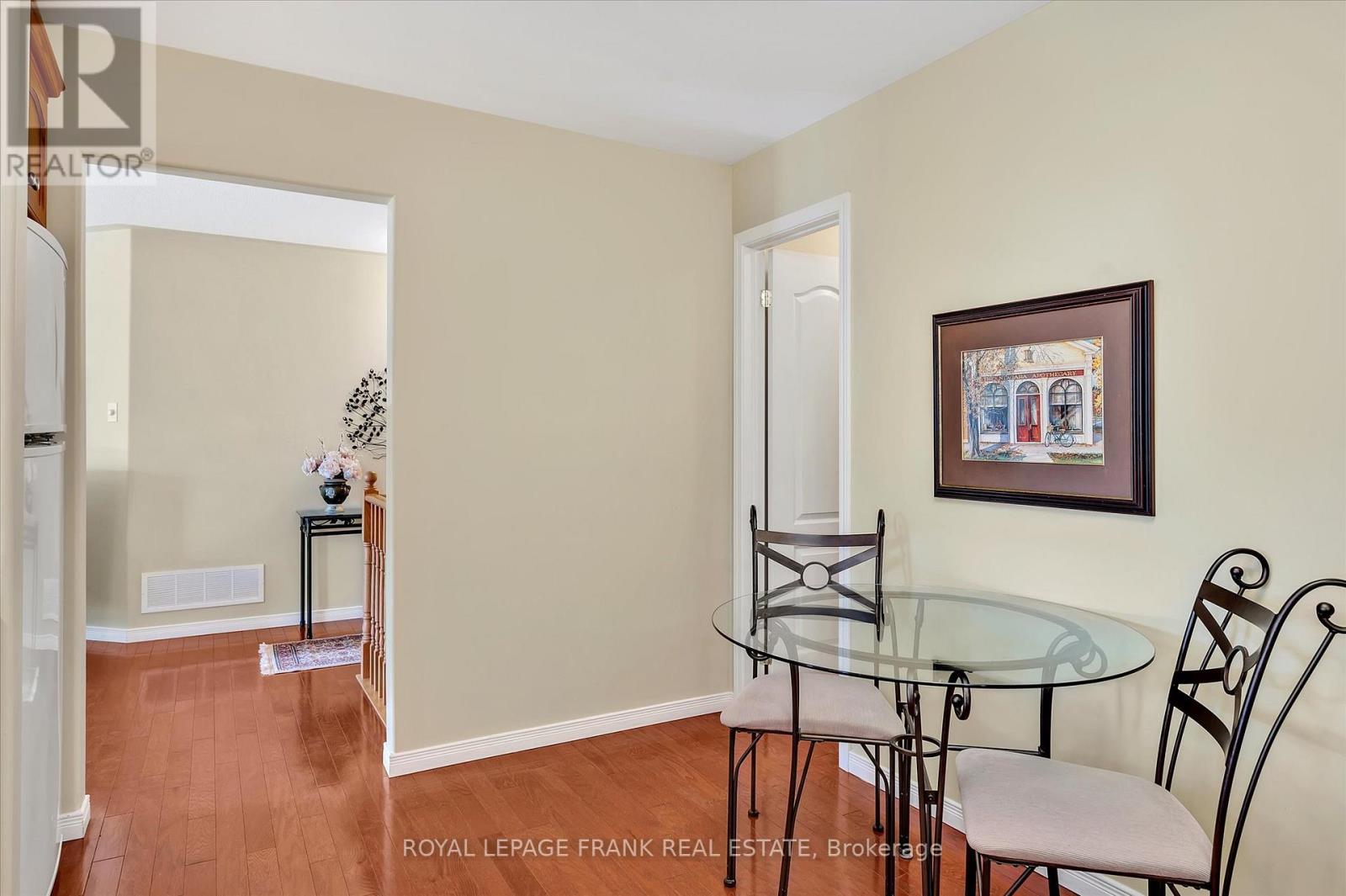 12 - 877 Wentworth Street, Peterborough (Otonabee Ward 1), Ontario  K9J 8R7 - Photo 14 - X12572750