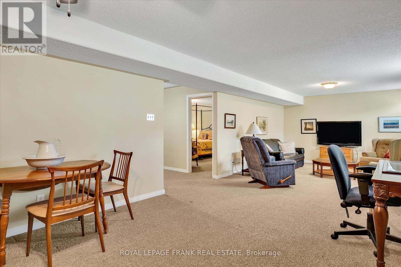 12 - 877 Wentworth Street, Peterborough (Otonabee Ward 1), Ontario  K9J 8R7 - Photo 25 - X12572750