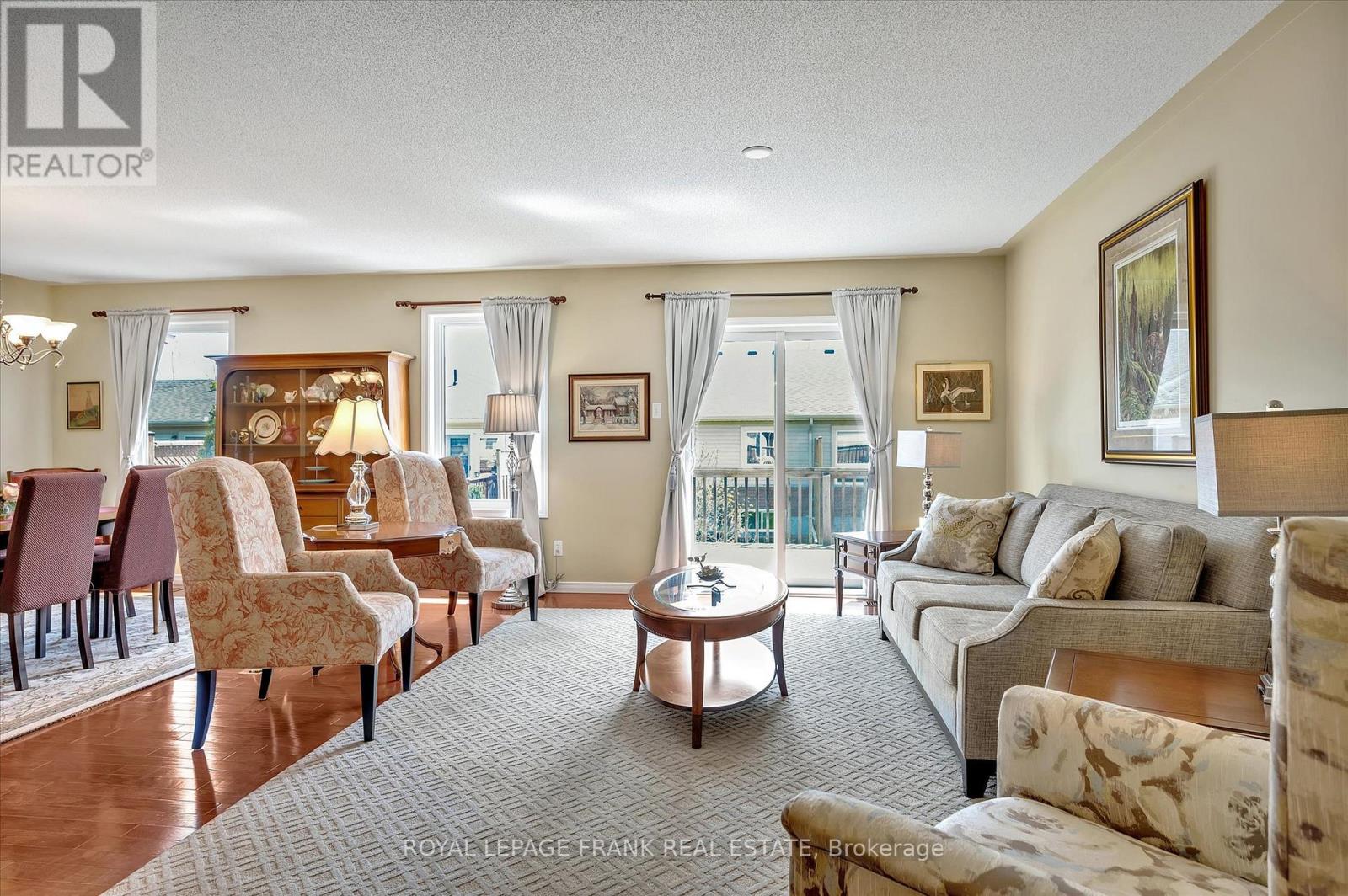 12 - 877 Wentworth Street, Peterborough (Otonabee Ward 1), Ontario  K9J 8R7 - Photo 3 - X12572750