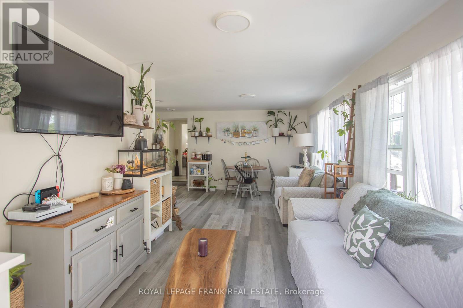 33 Flint Avenue, Bancroft (Bancroft Ward), Ontario  K0L 1C0 - Photo 7 - X12572812