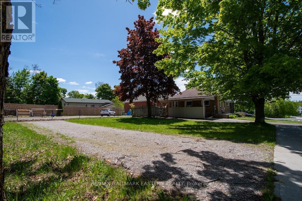 760 Chemong Road, Peterborough (Northcrest Ward 5), Ontario  K9H 5Y9 - Photo 20 - X12572980