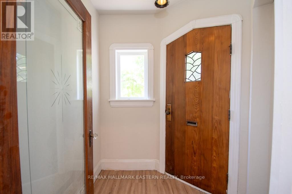 760 Chemong Road, Peterborough (Northcrest Ward 5), Ontario  K9H 5Y9 - Photo 3 - X12572980