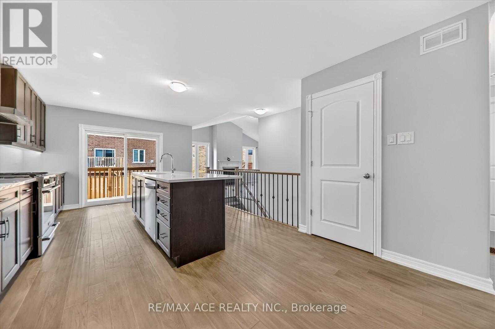 613 Lemay Grove, Peterborough (Monaghan Ward 2), Ontario  K9K 0G9 - Photo 11 - X12573716