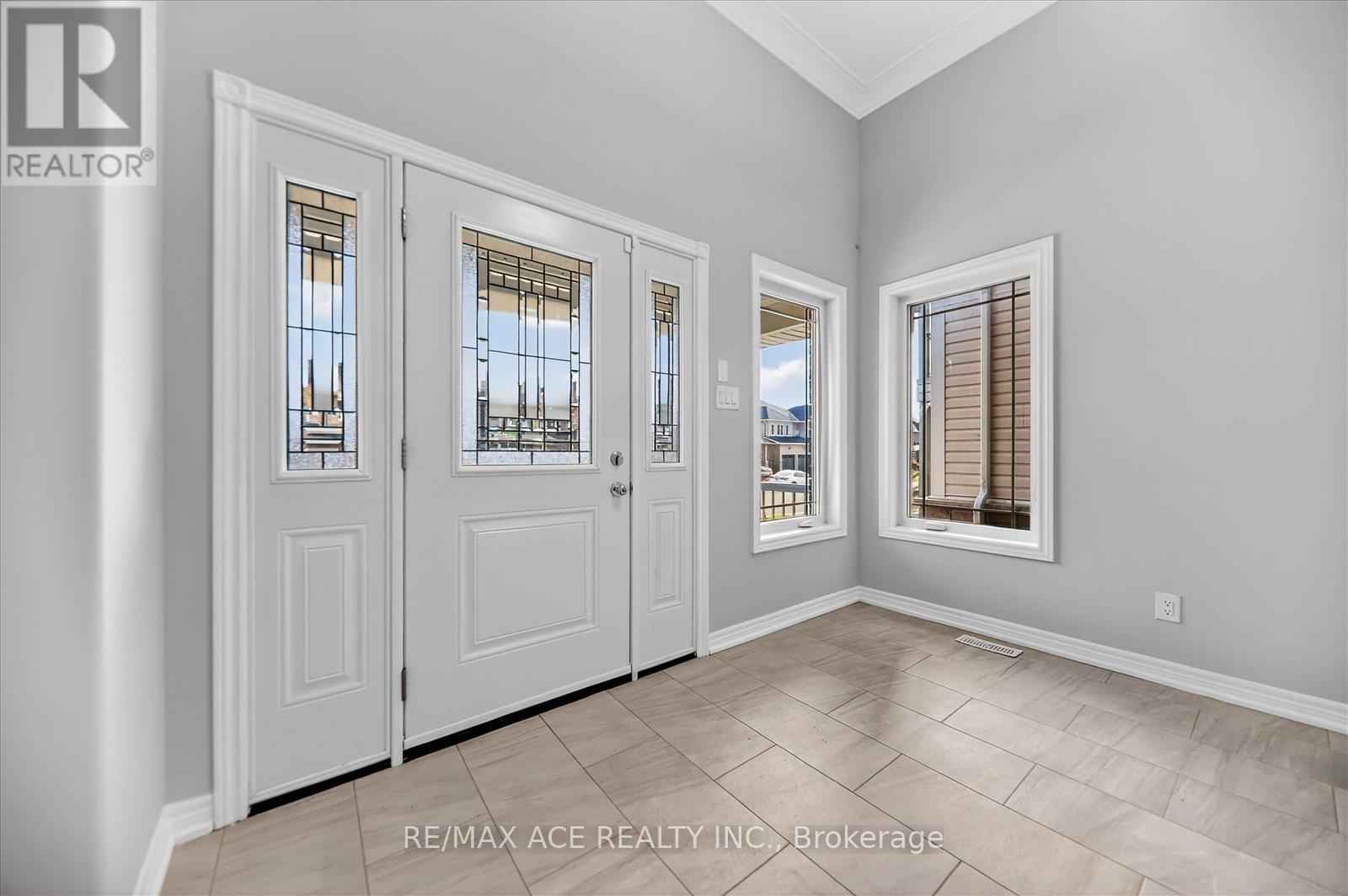 613 Lemay Grove, Peterborough (Monaghan Ward 2), Ontario  K9K 0G9 - Photo 5 - X12573716