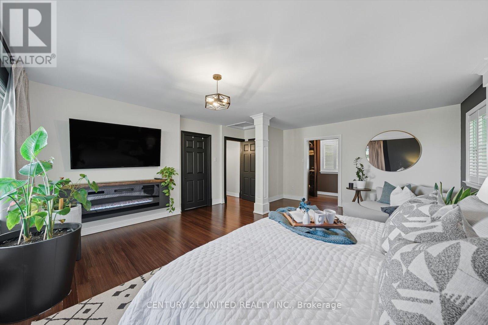 749 Spillsbury Drive, Peterborough (Otonabee Ward 1), Ontario  K9K 1K9 - Photo 25 - X12574322