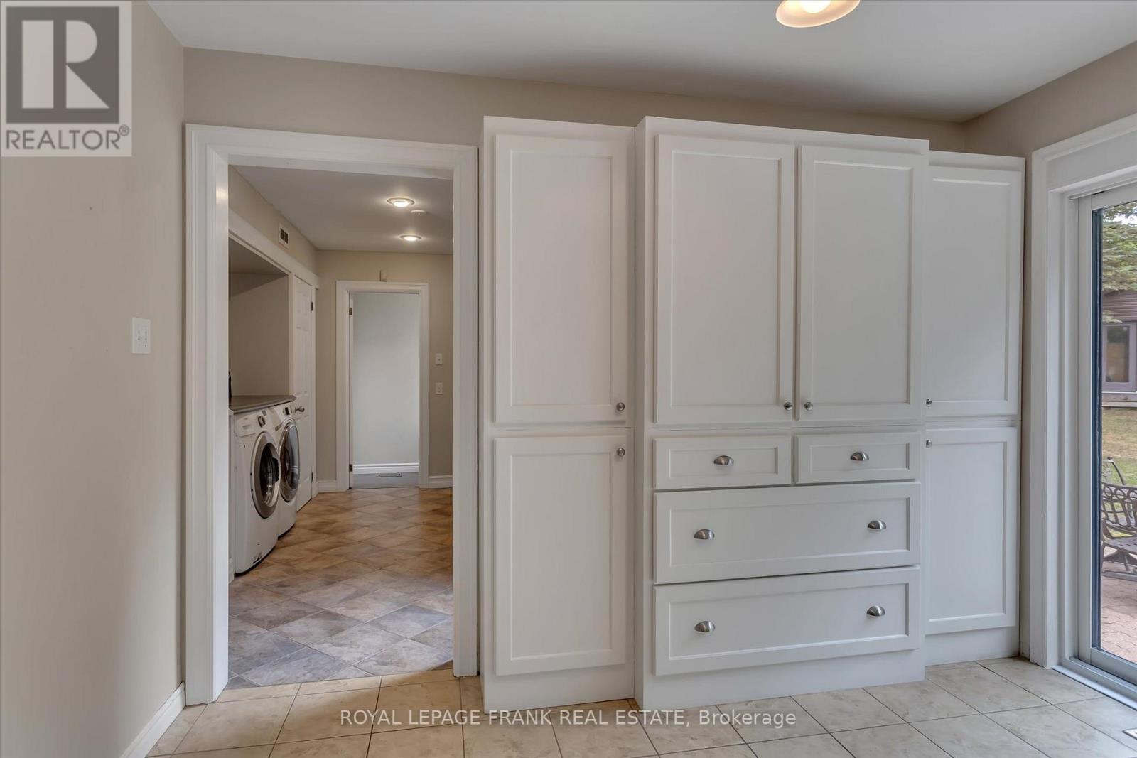 1887 Campbell Avenue, Cavan Monaghan (Cavan-Monaghan), Ontario  K9J 0E5 - Photo 16 - X12574434