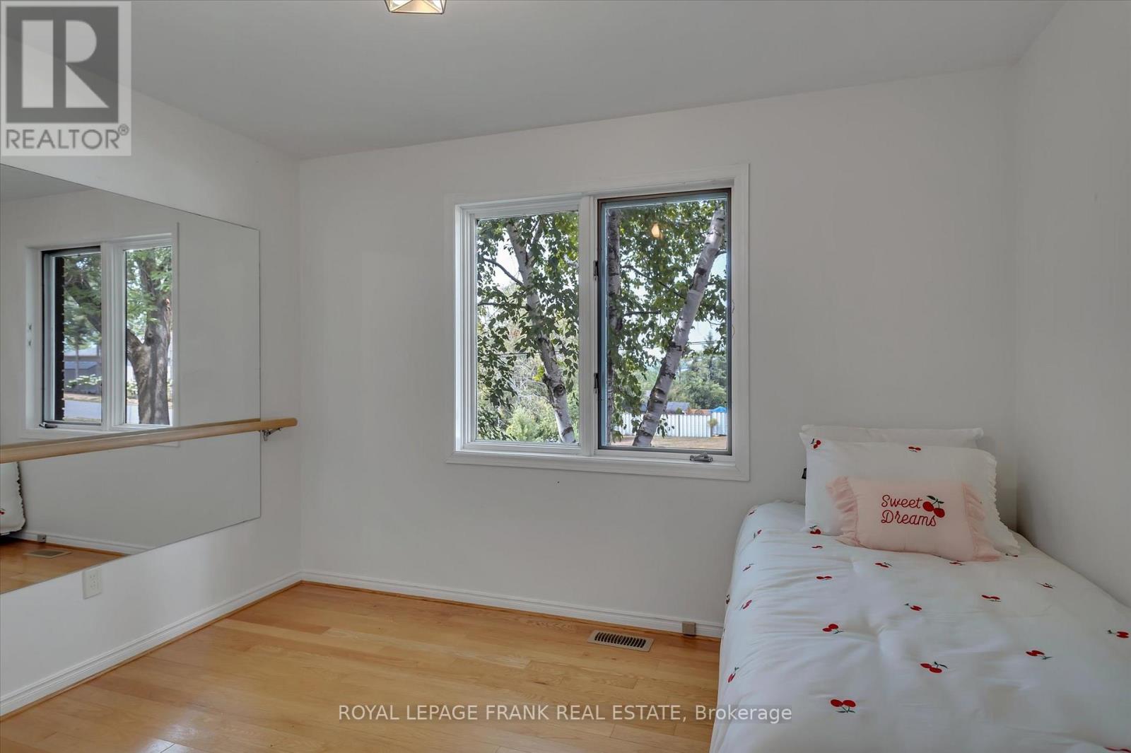 1887 Campbell Avenue, Cavan Monaghan (Cavan-Monaghan), Ontario  K9J 0E5 - Photo 29 - X12574434