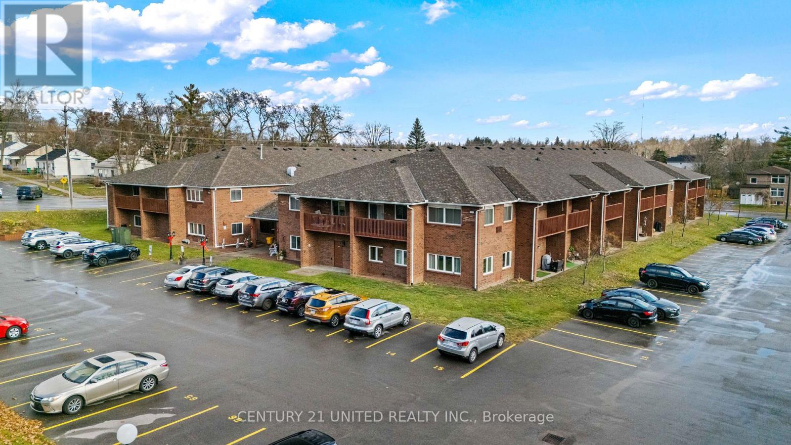 213 - 475 Parkhill Road W, Peterborough (Town Ward 3), Ontario  K9H 7M5 - Photo 1 - X12575086