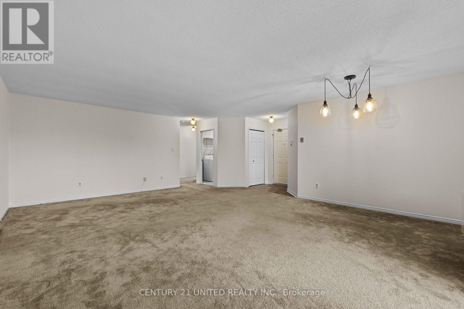 213 - 475 Parkhill Road W, Peterborough (Town Ward 3), Ontario  K9H 7M5 - Photo 11 - X12575086