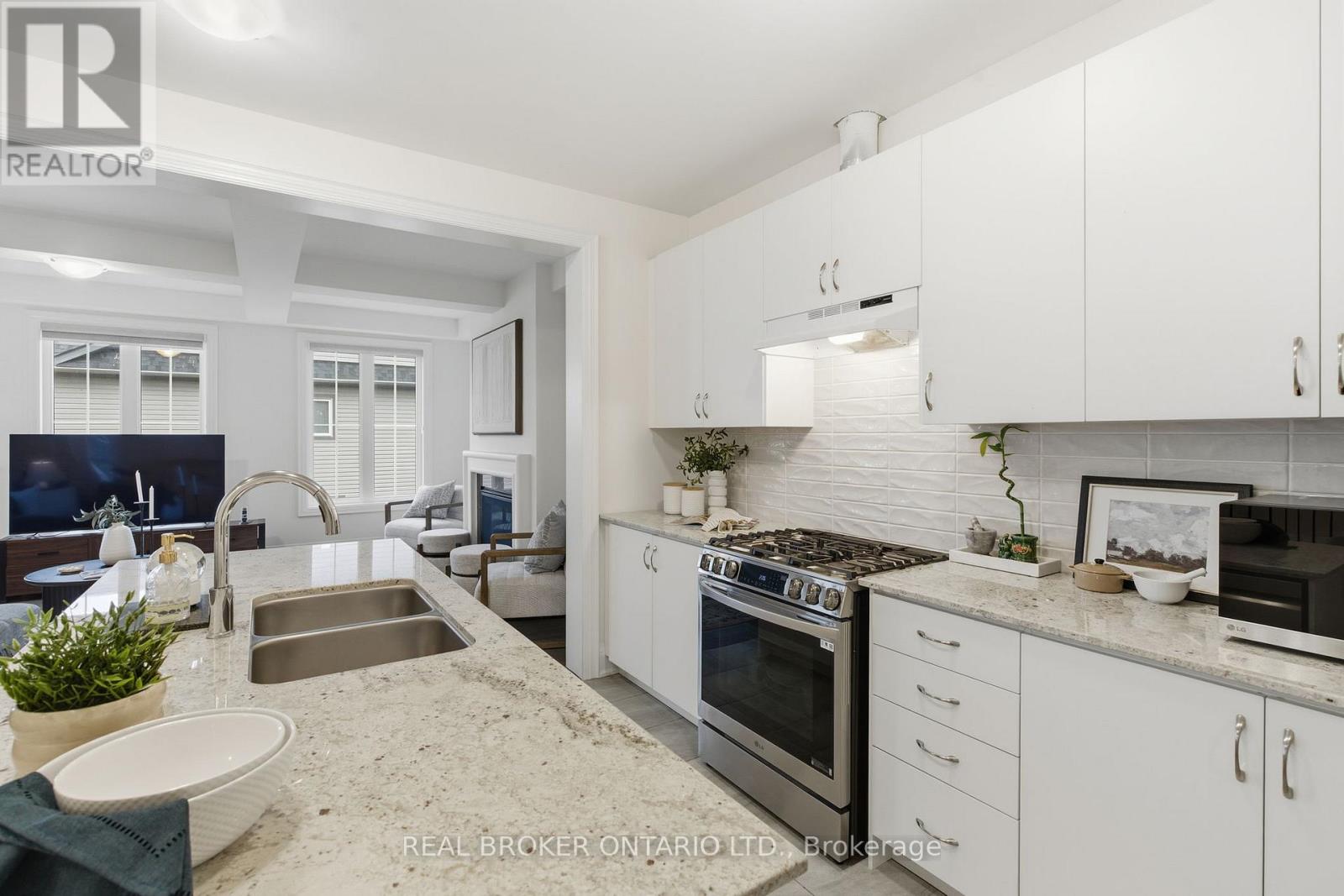 26 Autumn Frost Road, Otonabee-South Monaghan, Ontario  K9J 0K7 - Photo 11 - X12574804