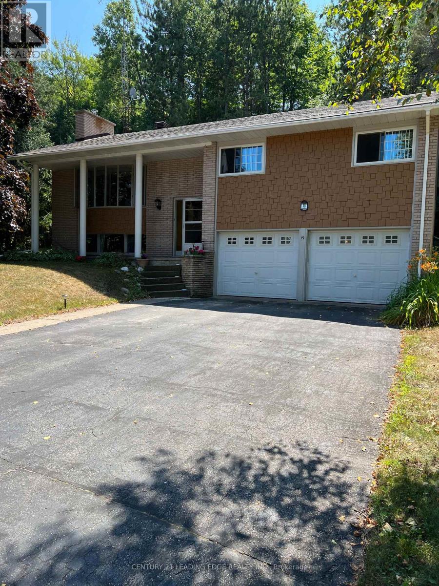 19 Forest Hill Road, Bancroft (Bancroft Ward), Ontario  K0L 1C0 - Photo 1 - X12575202