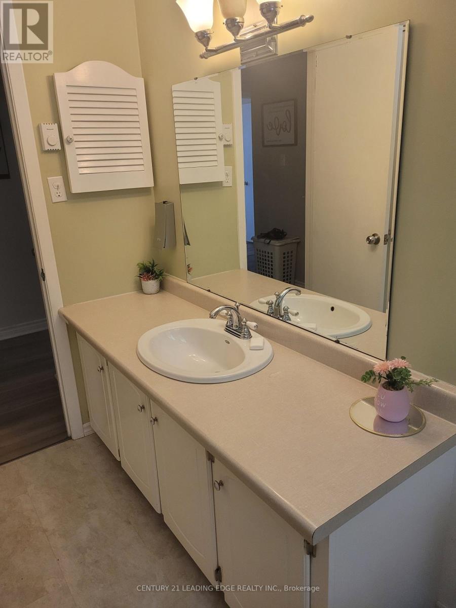 19 Forest Hill Road, Bancroft (Bancroft Ward), Ontario  K0L 1C0 - Photo 15 - X12575202