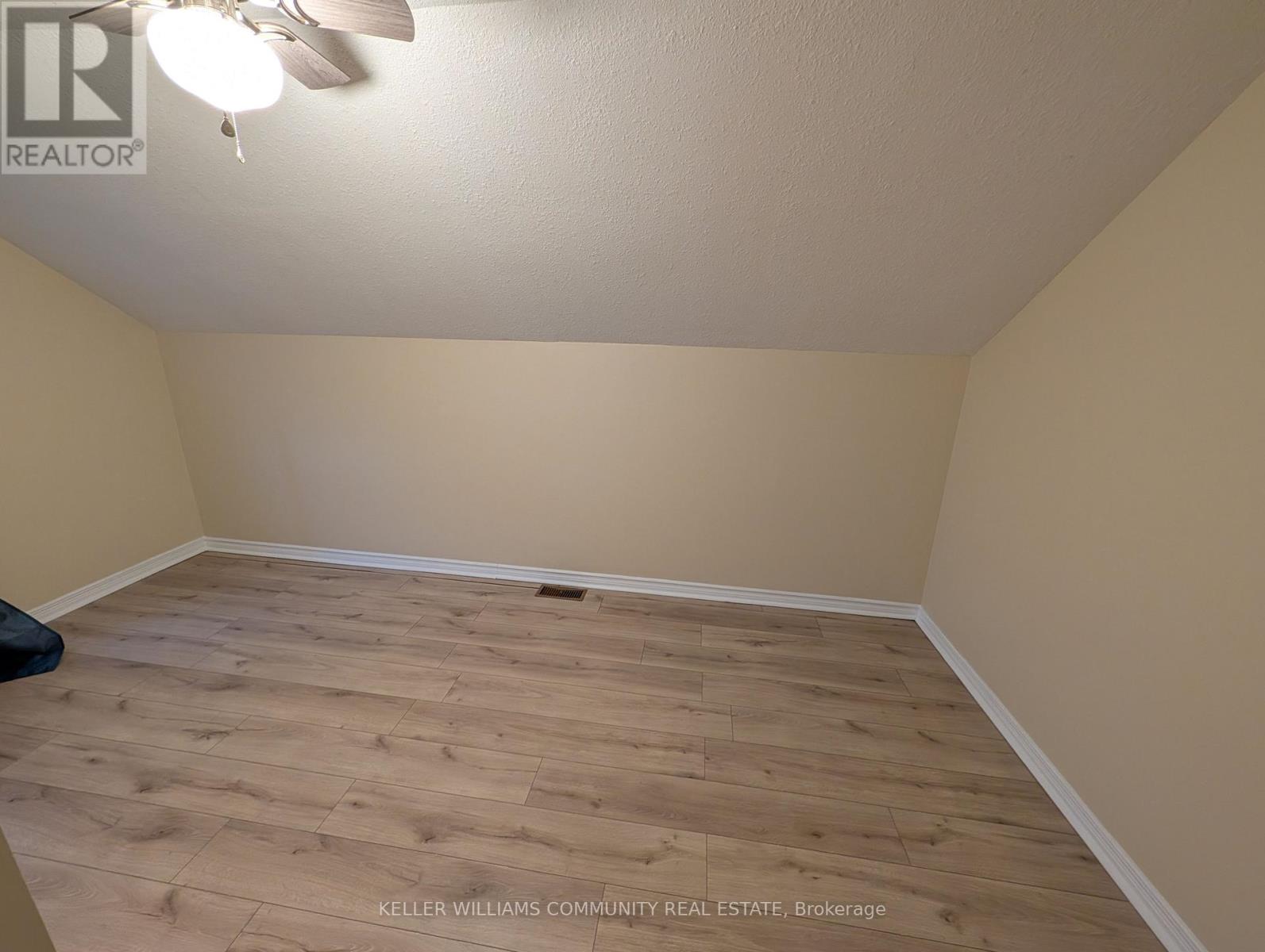 1013 High Street, Peterborough (Otonabee Ward 1), Ontario  K9J 5R7 - Photo 13 - X12575476