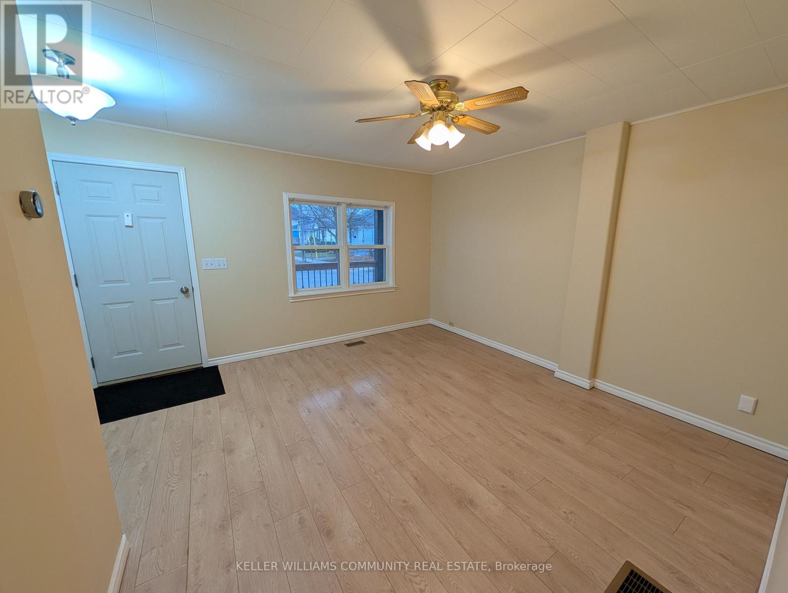 1013 High Street, Peterborough (Otonabee Ward 1), Ontario  K9J 5R7 - Photo 6 - X12575476