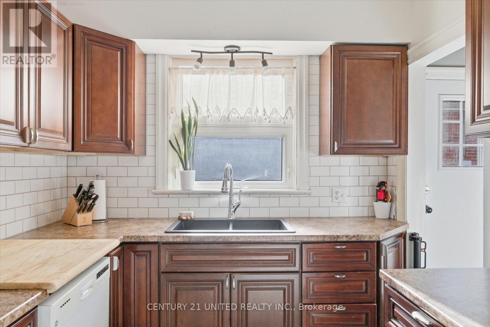 776 Bethune Street, Peterborough (Northcrest Ward 5), Ontario  K9H 4A6 - Photo 16 - X12575670