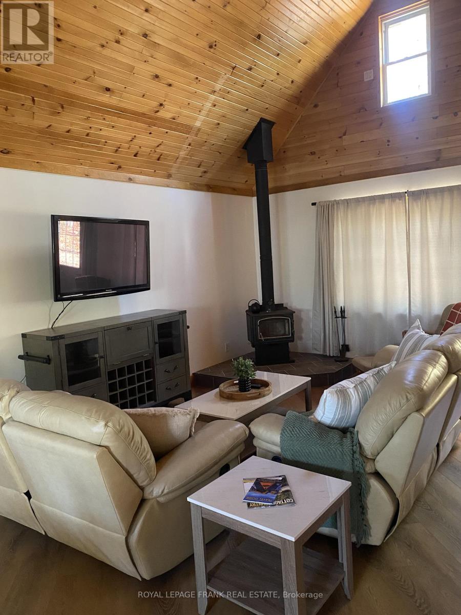 595 Old Diamond Lake Road, Hastings Highlands (Herschel Ward), Ontario  K0L 1C0 - Photo 4 - X12575778