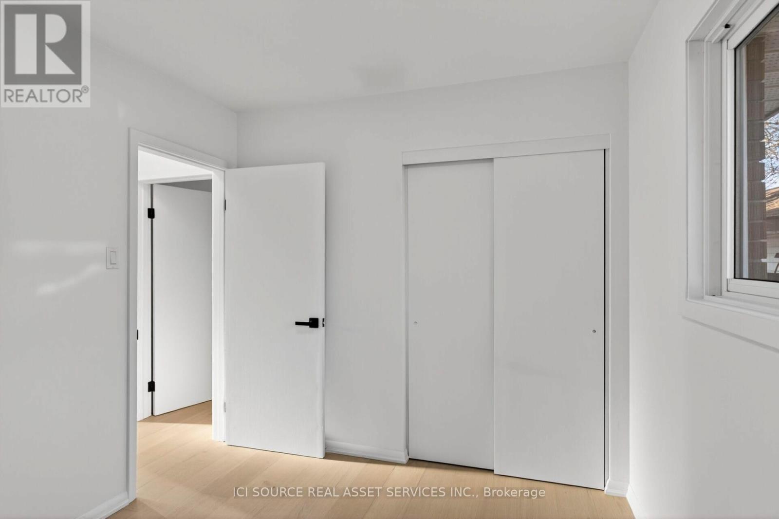 1092 Glendale Drive, Peterborough (Northcrest Ward 5), Ontario  K9H 6M4 - Photo 17 - X12575668