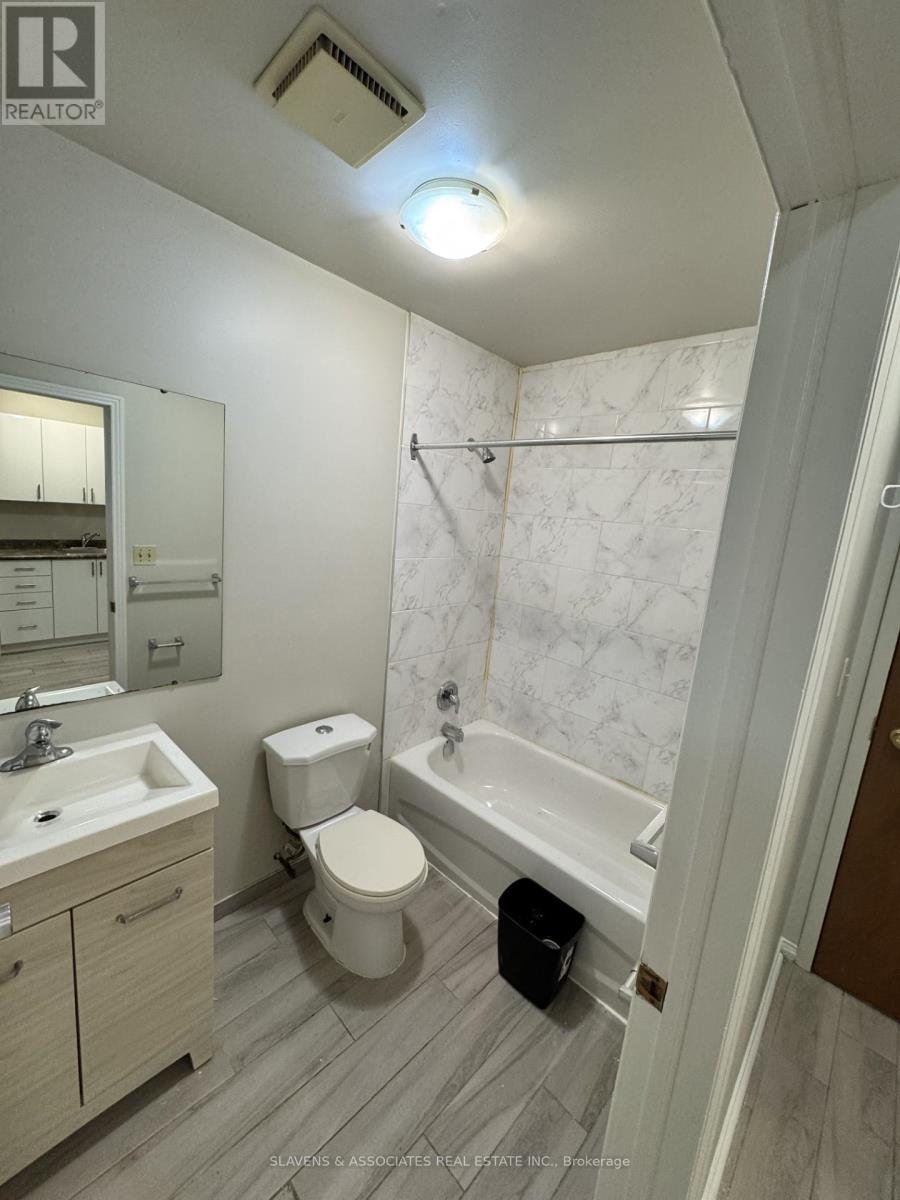 9 - 45 King Avenue W, Clarington (Newcastle), Ontario  L1B 1H2 - Photo 4 - E12575952