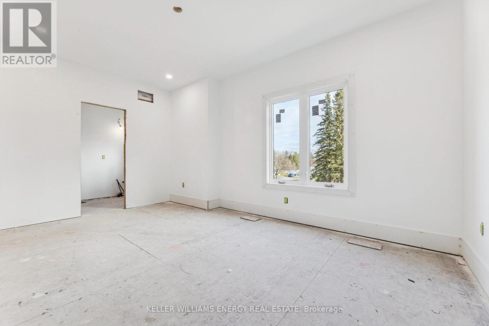 13 Union Street, Cavan Monaghan (Millbrook Village), Ontario  L0A 1G0 - Photo 10 - X12576616