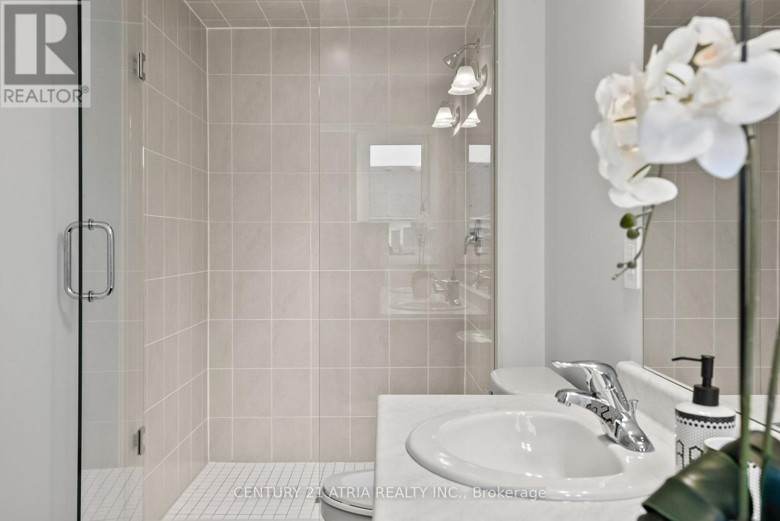 140 Corley Street, Kawartha Lakes (Lindsay), Ontario  K9V 0R4 - Photo 35 - X12576604