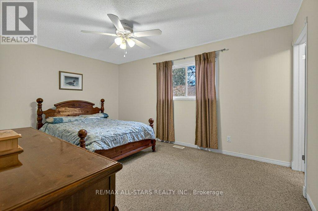 11 Grandview Drive, Kawartha Lakes (Omemee), Ontario  K0L 2W0 - Photo 15 - X12578112