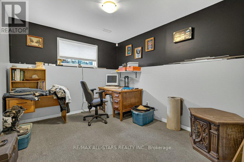 11 Grandview Drive, Kawartha Lakes (Omemee), Ontario  K0L 2W0 - Photo 25 - X12578112