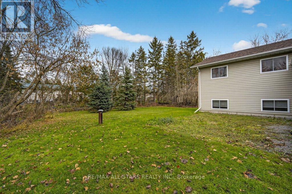 11 Grandview Drive, Kawartha Lakes (Omemee), Ontario  K0L 2W0 - Photo 30 - X12578112