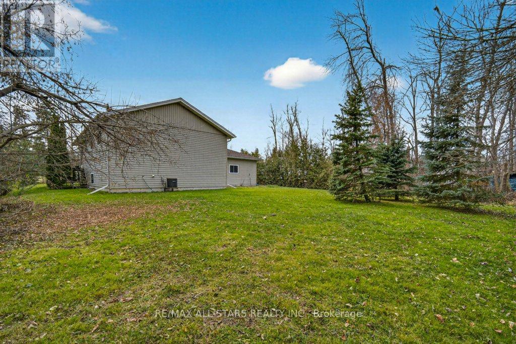 11 Grandview Drive, Kawartha Lakes (Omemee), Ontario  K0L 2W0 - Photo 32 - X12578112