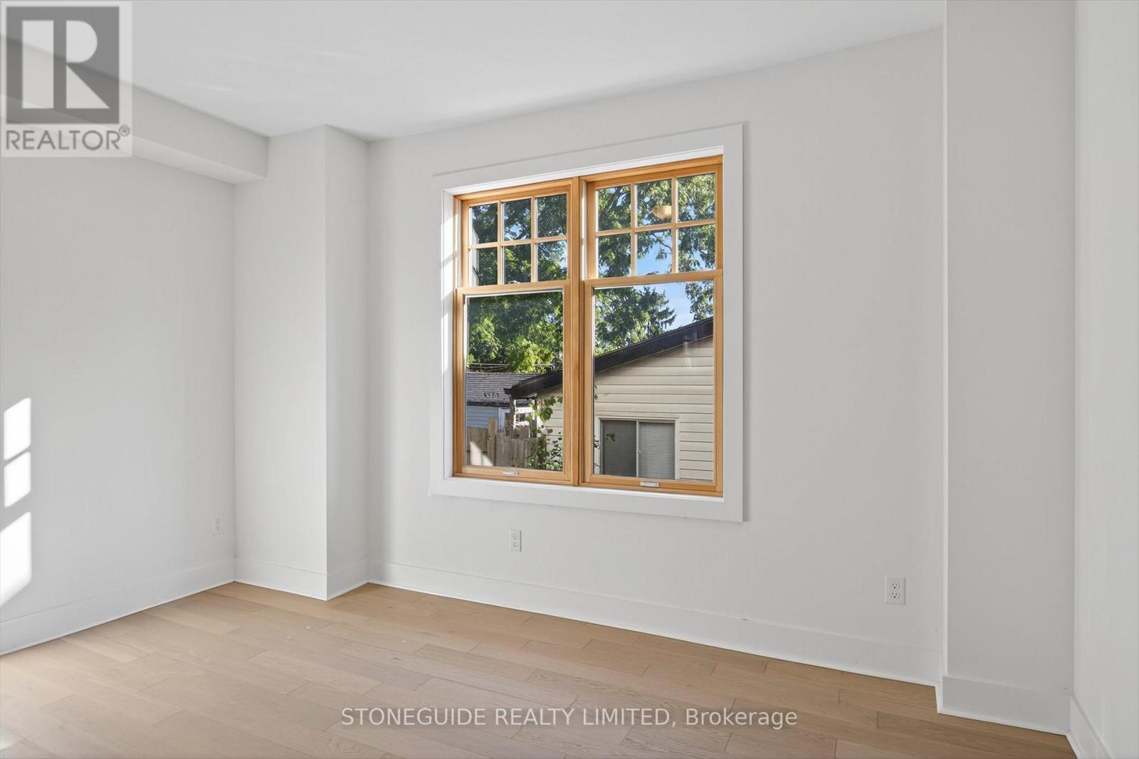 550 Bolivar Street, Peterborough (Town Ward 3), Ontario  K9J 4R8 - Photo 12 - X12578140