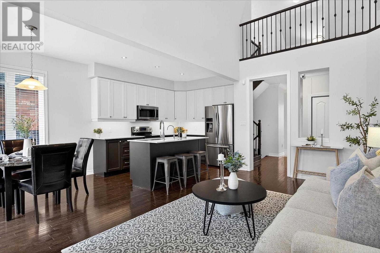 33 Deacon Crescent, Kawartha Lakes (Lindsay), Ontario  K9V 1C3 - Photo 14 - X12578318