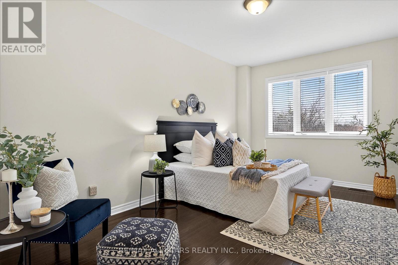 33 Deacon Crescent, Kawartha Lakes (Lindsay), Ontario  K9V 1C3 - Photo 18 - X12578318