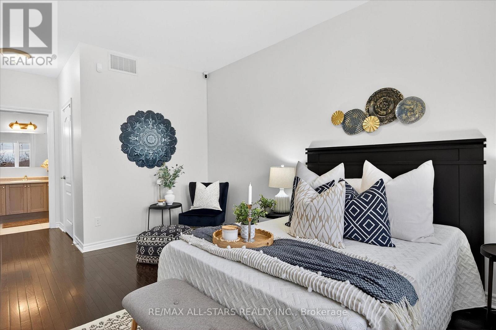 33 Deacon Crescent, Kawartha Lakes (Lindsay), Ontario  K9V 1C3 - Photo 19 - X12578318