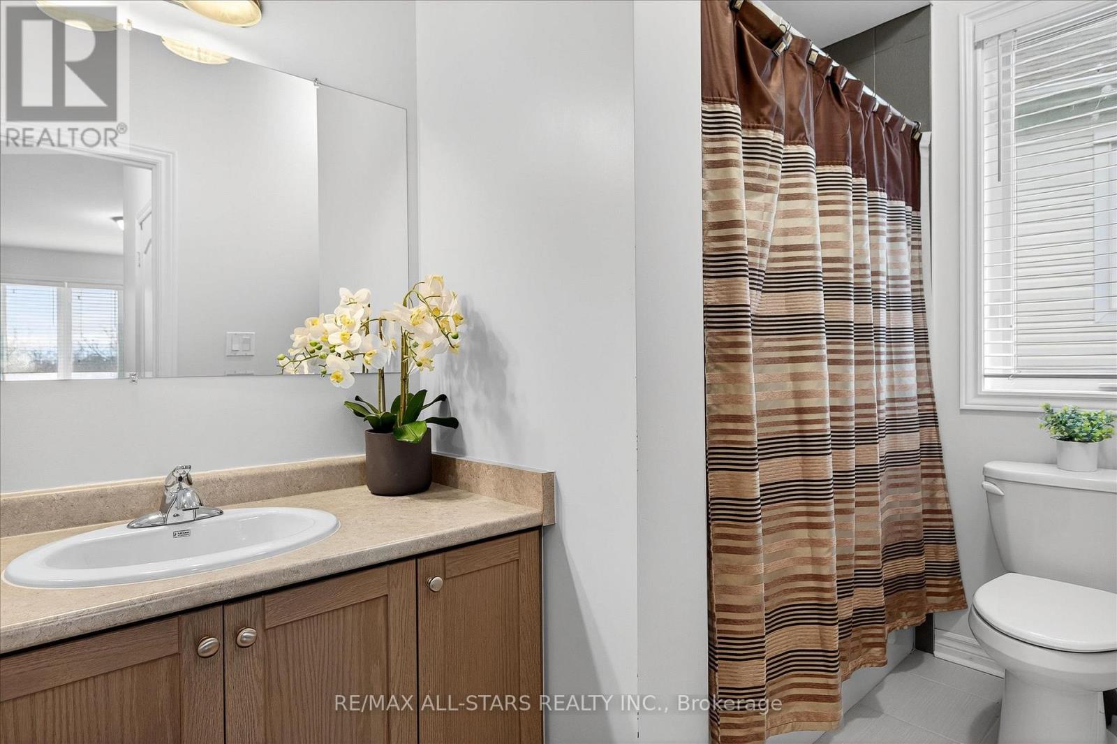 33 Deacon Crescent, Kawartha Lakes (Lindsay), Ontario  K9V 1C3 - Photo 21 - X12578318