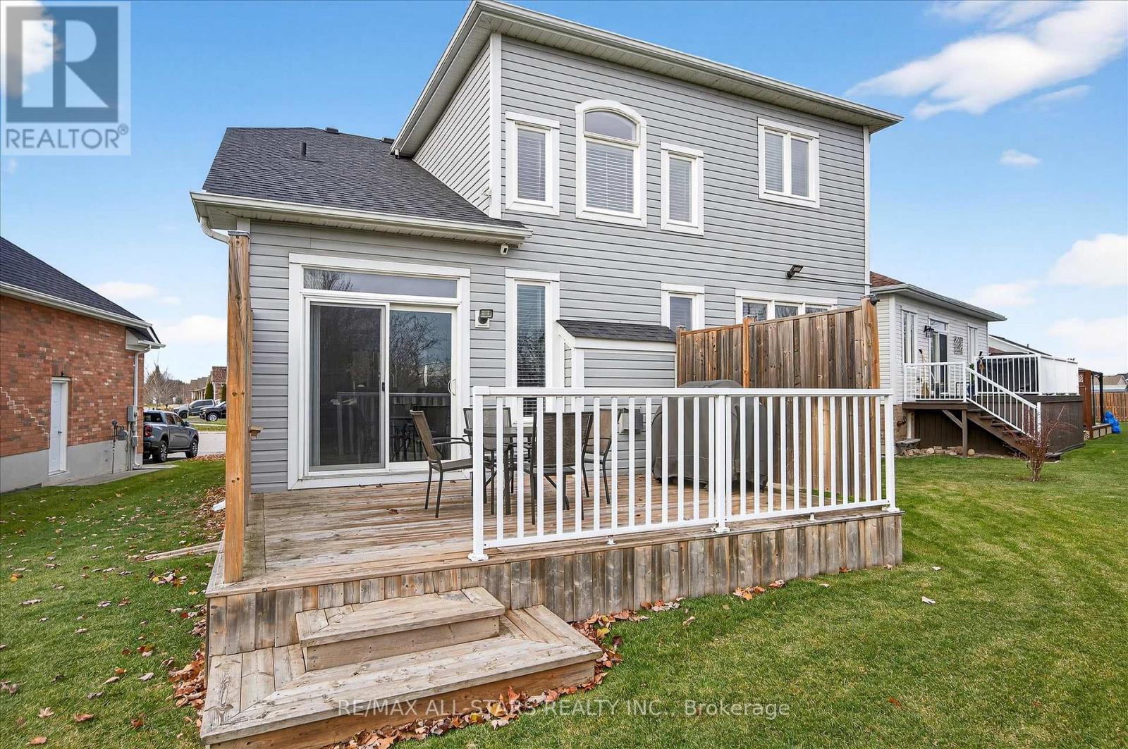 33 Deacon Crescent, Kawartha Lakes (Lindsay), Ontario  K9V 1C3 - Photo 33 - X12578318