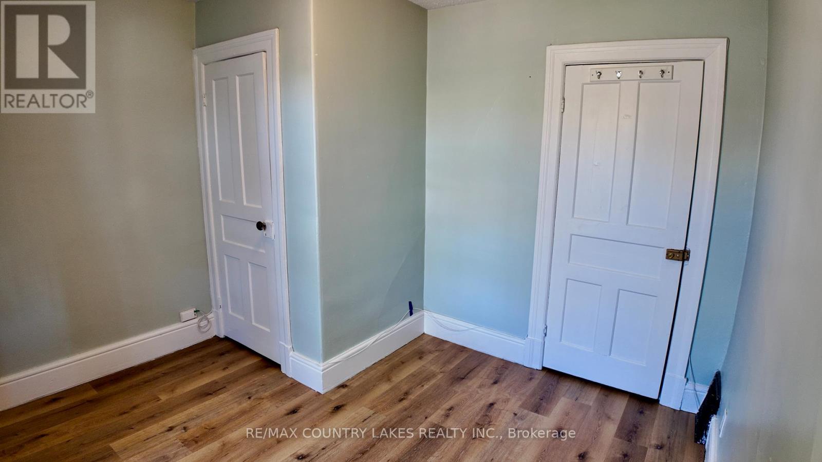 7 Melbourne Street E, Kawartha Lakes (Lindsay), Ontario  K9V 1X2 - Photo 20 - X12578474