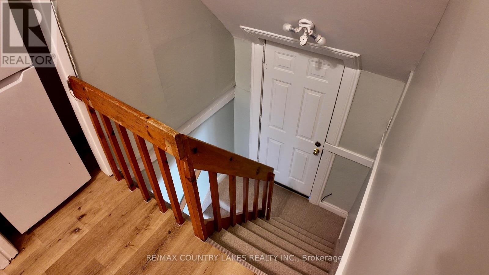 7 Melbourne Street E, Kawartha Lakes (Lindsay), Ontario  K9V 1X2 - Photo 24 - X12578474