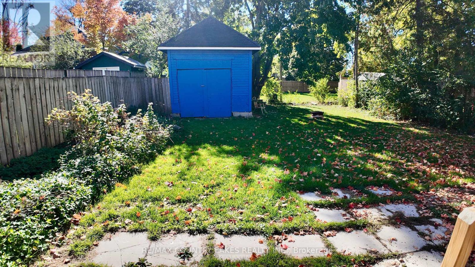 7 Melbourne Street E, Kawartha Lakes (Lindsay), Ontario  K9V 1X2 - Photo 6 - X12578474