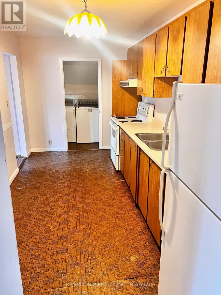 3 Hastings Street N, Bancroft (Bancroft Ward), Ontario  K0L 1C0 - Photo 5 - X12578494