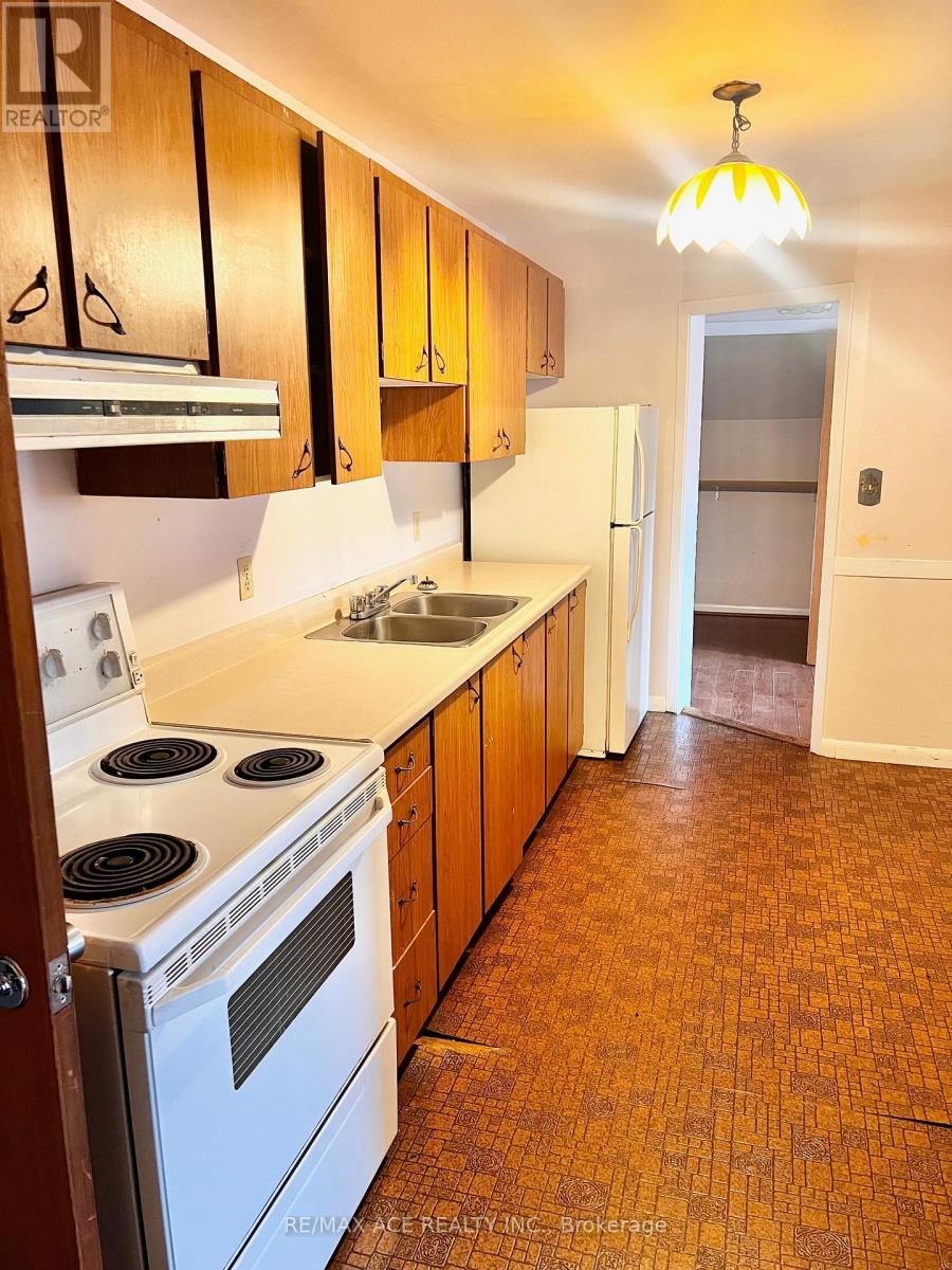 3 Hastings Street N, Bancroft (Bancroft Ward), Ontario  K0L 1C0 - Photo 6 - X12578494