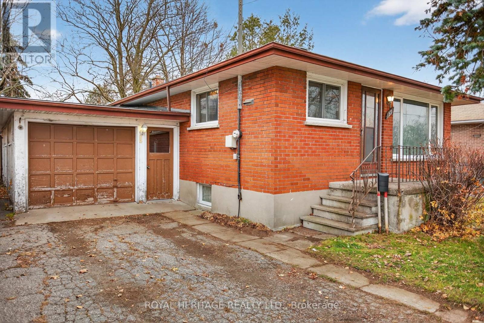 59 Colborne Street E, Kawartha Lakes (Lindsay), Ontario  K9V 1K6 - Photo 4 - X12578772