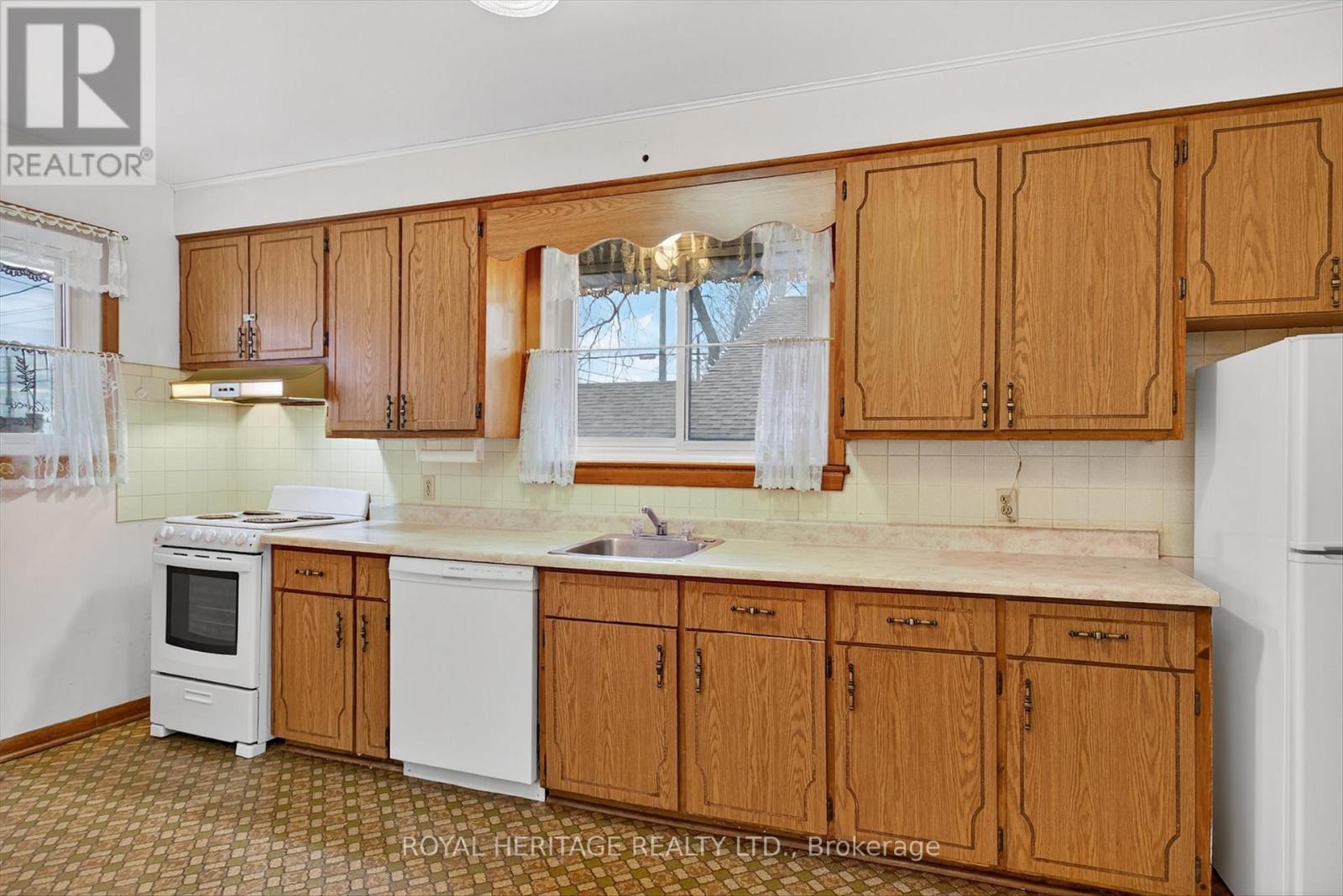 59 Colborne Street E, Kawartha Lakes (Lindsay), Ontario  K9V 1K6 - Photo 9 - X12578772