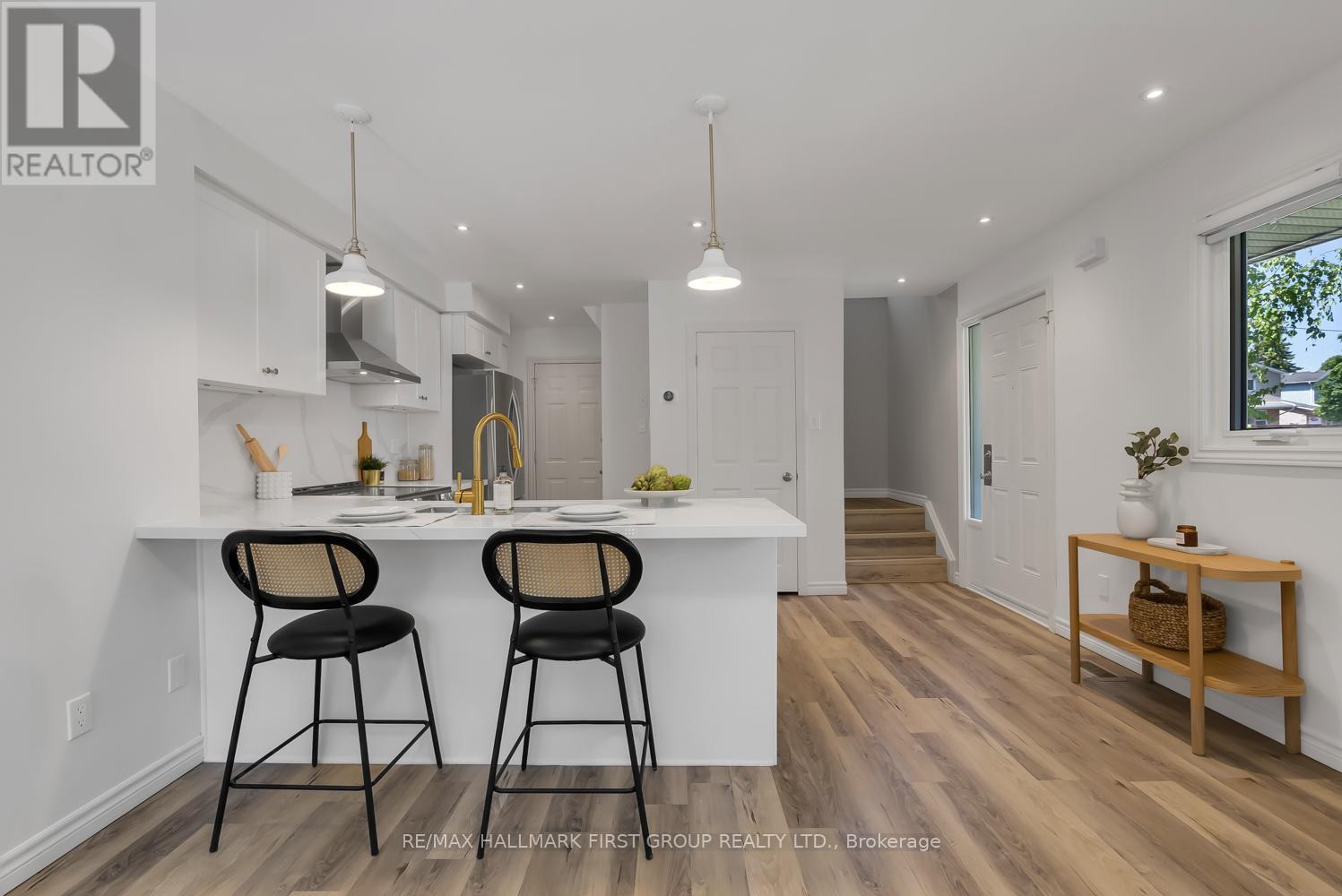 2 Sylvia Court, Clarington (Newcastle), Ontario  L1B 1J4 - Photo 6 - E12578798