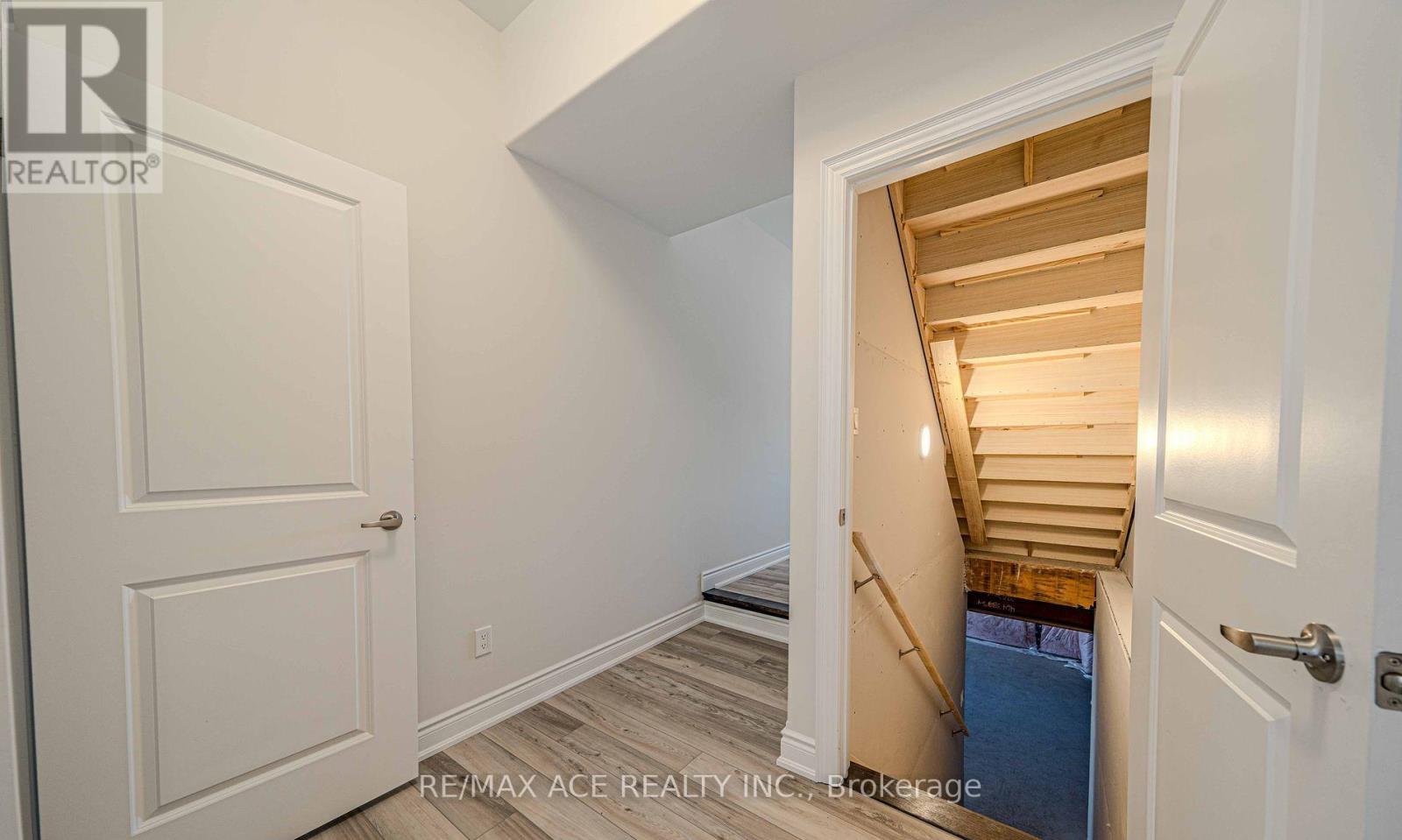 350 Cullen Trail, Peterborough (Northcrest Ward 5), Ontario  K9H 0J9 - Photo 6 - X12578562