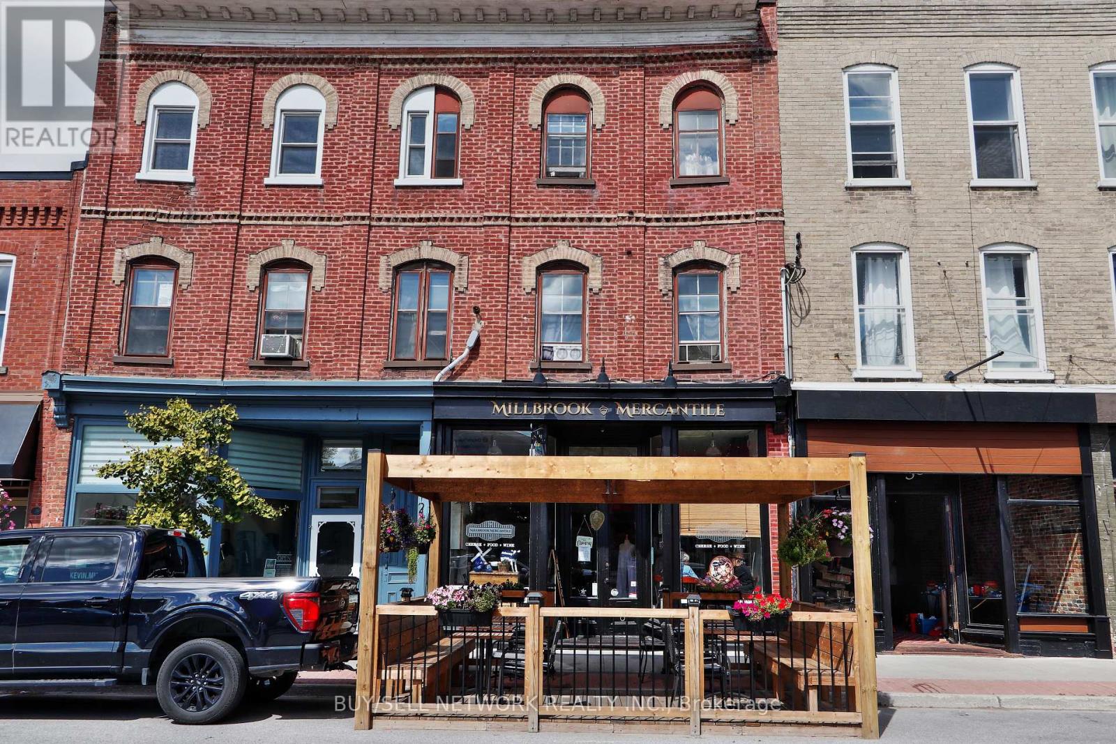 28 King Street E, Cavan Monaghan (Millbrook Village), Ontario  L0A 1G0 - Photo 2 - X12578958