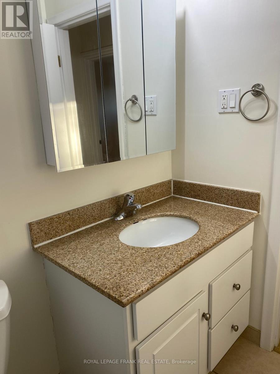 423 Armour Road, Peterborough (Ashburnham Ward 4), Ontario  K9H 1Y7 - Photo 14 - X12578972