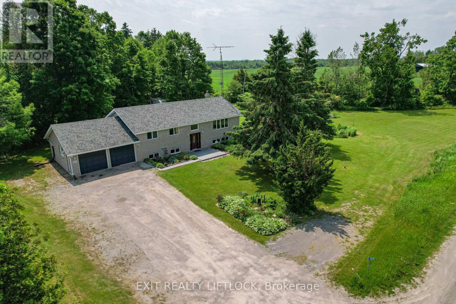 1220 Tara Road, Selwyn, Ontario  K0L 1T0 - Photo 1 - X12579026